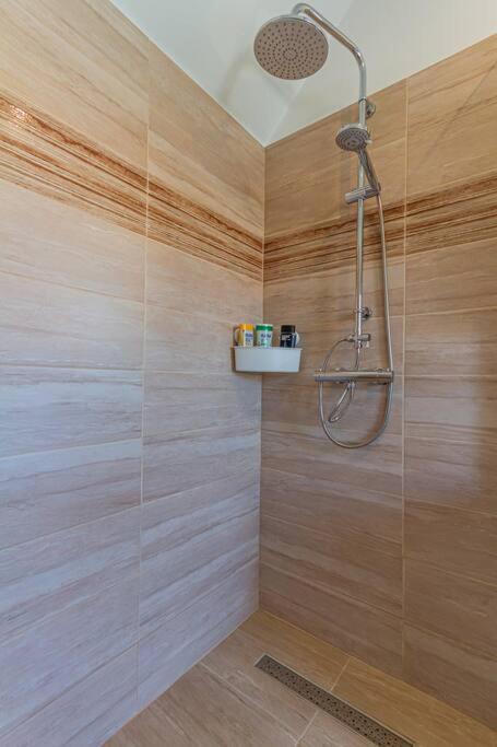 Roomy Apartment 80Sqm At City Center Free Parking Space, Ac & Balcony Budapest Extérieur photo