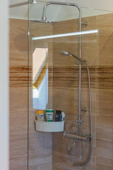 Roomy Apartment 80Sqm At City Center Free Parking Space, Ac & Balcony Budapest Extérieur photo