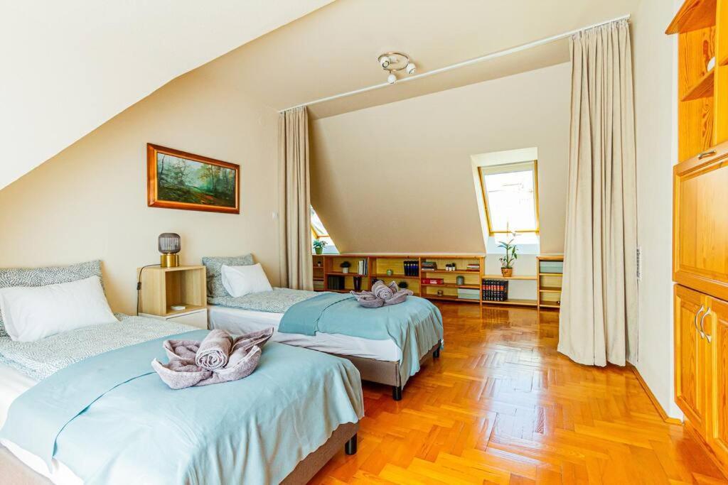 Roomy Apartment 80Sqm At City Center Free Parking Space, Ac & Balcony Budapest Extérieur photo
