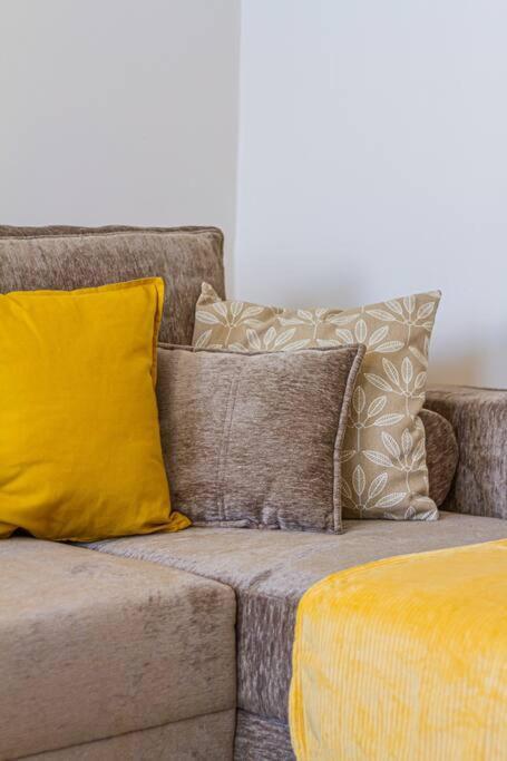 Roomy Apartment 80Sqm At City Center Free Parking Space, Ac & Balcony Budapest Extérieur photo
