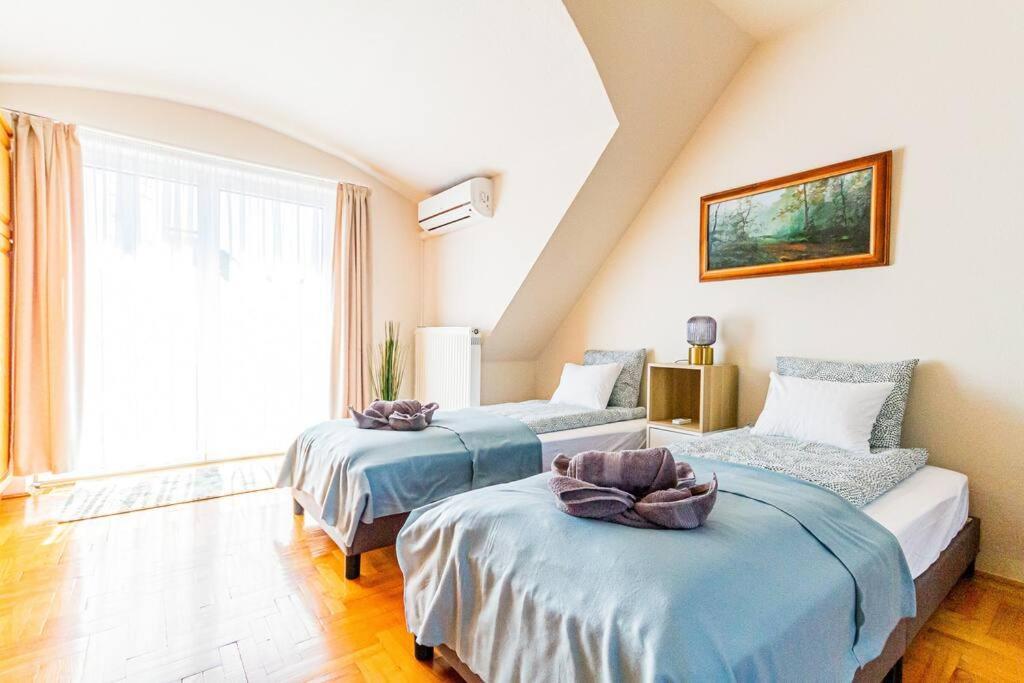 Roomy Apartment 80Sqm At City Center Free Parking Space, Ac & Balcony Budapest Extérieur photo